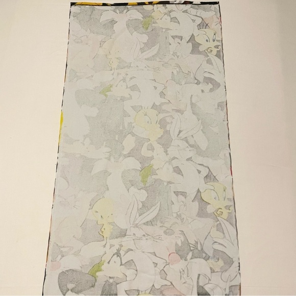 Looney Tunes Character Towel Bugs Bunny Sylvester Tasmanian Devil Tweety - Picture 9 of 16